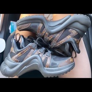 Patent Monogram LV Archlight Sneakers 36.5